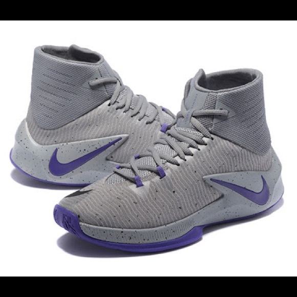 Nike Zoom Clear Out Basketball Shoes - Picture 1 of 13